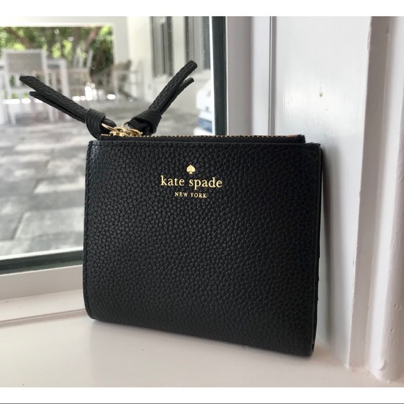 kate spade Handbags - Kate Spade Leather Bifold Wallet
